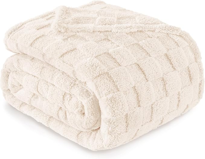 Exclusivo Mezcla Queen Size Flannel Fleece Blanket, Super Soft and Warm Lightweight Checkered Pattern Blankets for All Seasons, 90x90 Inches, Ivory