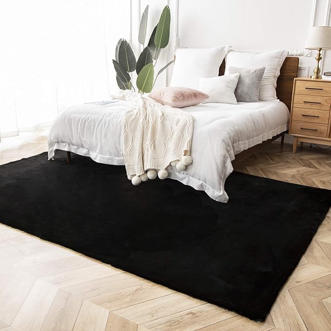 Ashler Faux Fur Rug, Ultra Soft Faux Rabbit Fur, Black Area Rugs, 5 x 7 Feet Rectangle, Machine Washable Nursery Decor Throw Rugs for Bedroom, Kids Room, Living Room