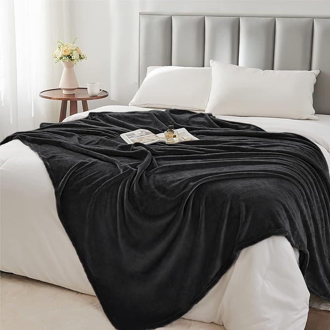 BEDELITE Fleece Blankets Queen Size for Bed, Luxury Plush Cozy Fuzzy Black Blanket 90x90 Inches, Super Soft Warm Lightweight Throw Blanket All Seasons Suitable