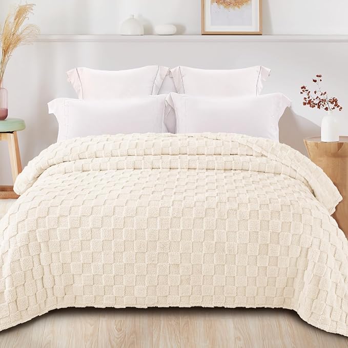 Exclusivo Mezcla Queen Size Flannel Fleece Blanket, Super Soft and Warm Lightweight Checkered Pattern Blankets for All Seasons, 90x90 Inches, Ivory
