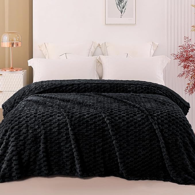 Exclusivo Mezcla Fleece Twin Blanket for Bed, Extra Large Fuzzy Black Bed Blankets, Soft Cozy Plush Sofa Throws for All Seasons, 90x66 Inches