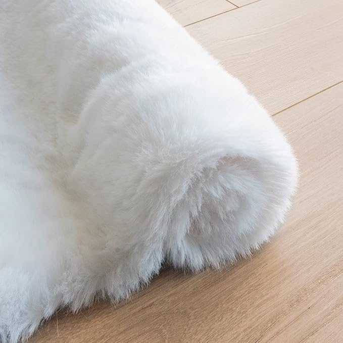 ORINOVA White Faux Rabbit Fluffy Fur Area Rugs for Bedroom Living Room Machine Washable Shag Rug 4x6 Nursery Rug Teen Room Decor