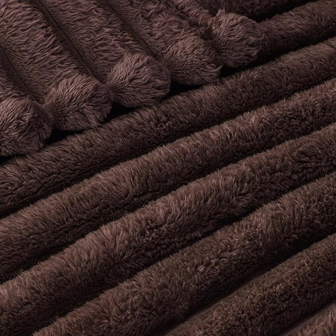 Exclusivo Mezcla Fleece Throw Blanket for Couch, Super Soft Striped Jacquard Bed Blanket, Lightweight Fuzzy Cozy for All Seasons, 50x60 Inches, Coffee