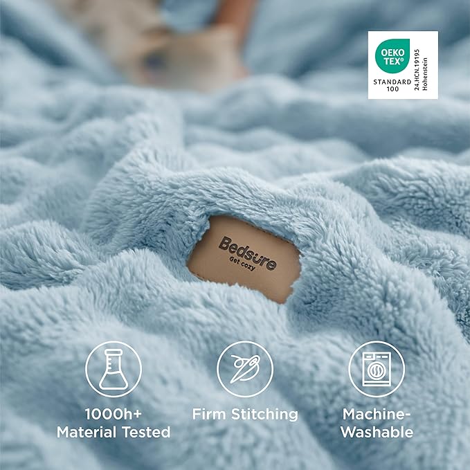 Bedsure 3D Fleece Bubble Blanket - GentleSoft Blue King Blanket for Bed Sofa Room Decor - Luxury Soft Cozy Gifts for Kids Girls, Lightweight, All Seasons, Light Blue, 108"×90"