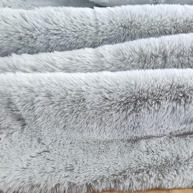 Ghouse Ultra Soft Faux Rabbit Fur Rug 4x6, Machine Washable Area Rugs for Bedroom Fluffy Rugs for Living Room, No-Shedding Carpet Sheepskin Rug Grey