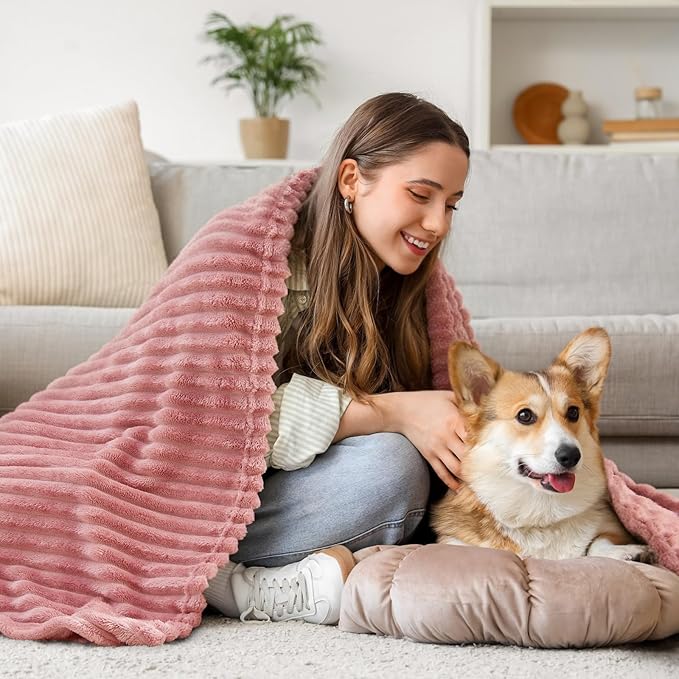 BEDELITE Fleece Throw Blanket for Couch – 3D Ribbed Jacquard Soft and Warm Decorative Fuzzy Blanket – Cozy, Fluffy, Plush Lightweight Pink Throw Blankets for Bed, Sofa, 50x60 inches