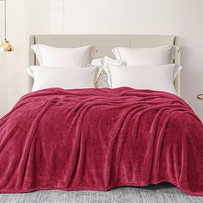 Exclusivo Mezcla Plush Fuzzy Fleece Bed Blanket Twin Size, Super Soft, Fluffy and Warm Blankets for Couch, Bed, All Season (Deep Red, 90x66 inches)