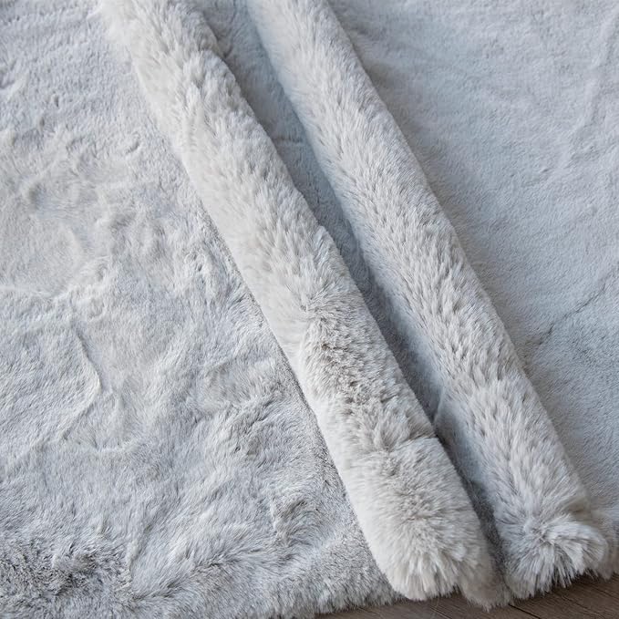 ORINOVA Washable Area Rugs 5x7 Rugs for Living Room Silver Grey Faux Rabbit Fur Rug for Bedroom Faux Sheepskin Rug Teen Room Home Décor