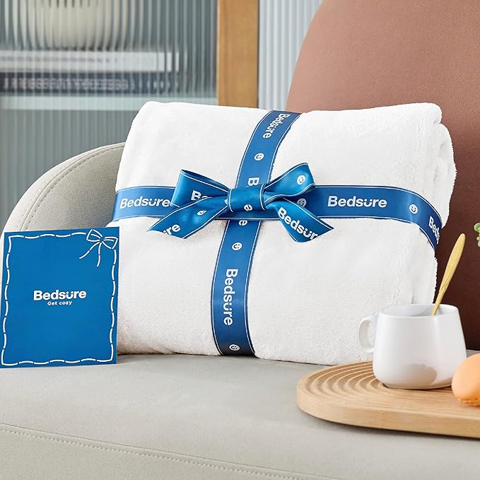 Bedsure GentleSoft Bedding Fleece Blanket for Girls and Boys - Soft Cozy Cute Small Throw Blankets for Travel, 43x55 Inches, White