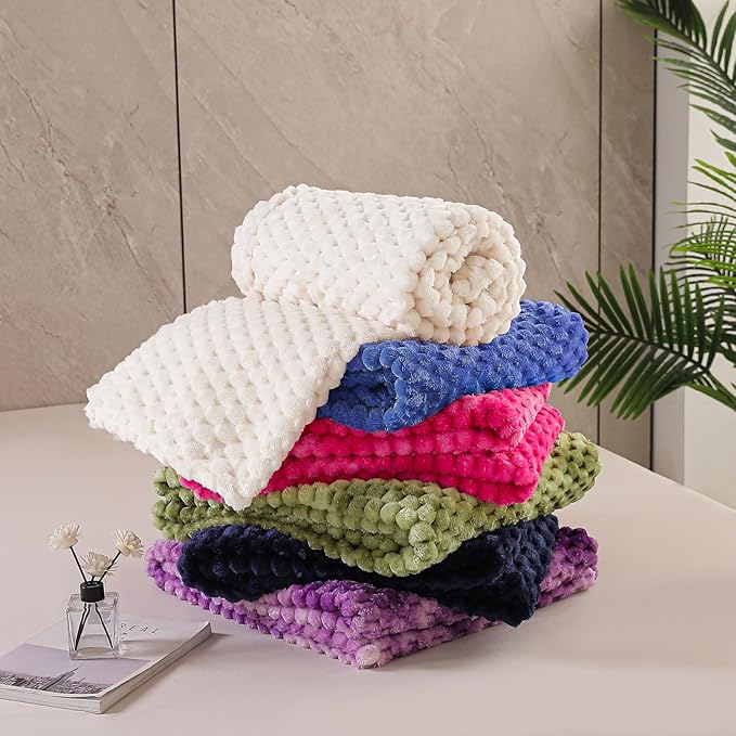Exclusivo Mezcla Fleece Throw Blanket for Couch, Extra Large Fuzzy Cobalt Blue Bed Blankets, Soft Cozy Plush Sofa Throws for All Seasons, 50x60 Inches