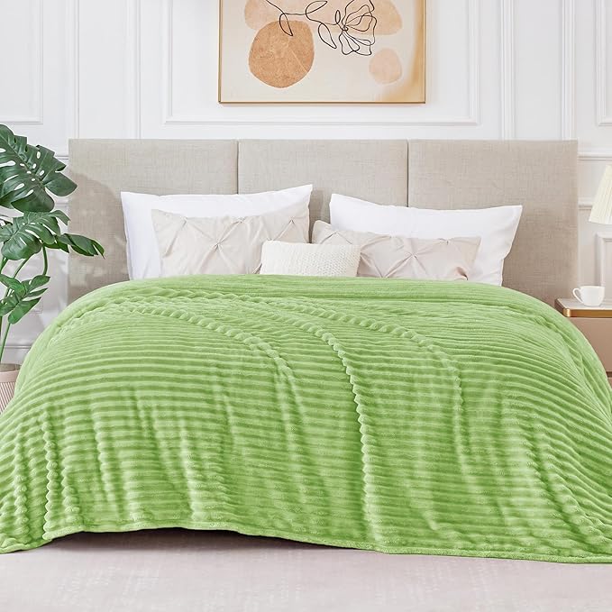 BEDELITE Fleece Blanket King Size – 3D Ribbed Jacquard Soft and Warm Decorative Fuzzy Blankets – Cozy, Fluffy, Plush Lightweight Throw Blankets for Couch, Bed, Sofa(Sage Green, 108x90 inches)