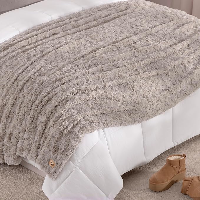 UGG Adalee Faux Fur Full/Queen Size Blanket, Warm Cozy Blanket, Extra Large Throw for Sofa, Washable Bedding for Full or Queen Size Bed, Cute Room Decor, 90" x 90", Oyster Brown